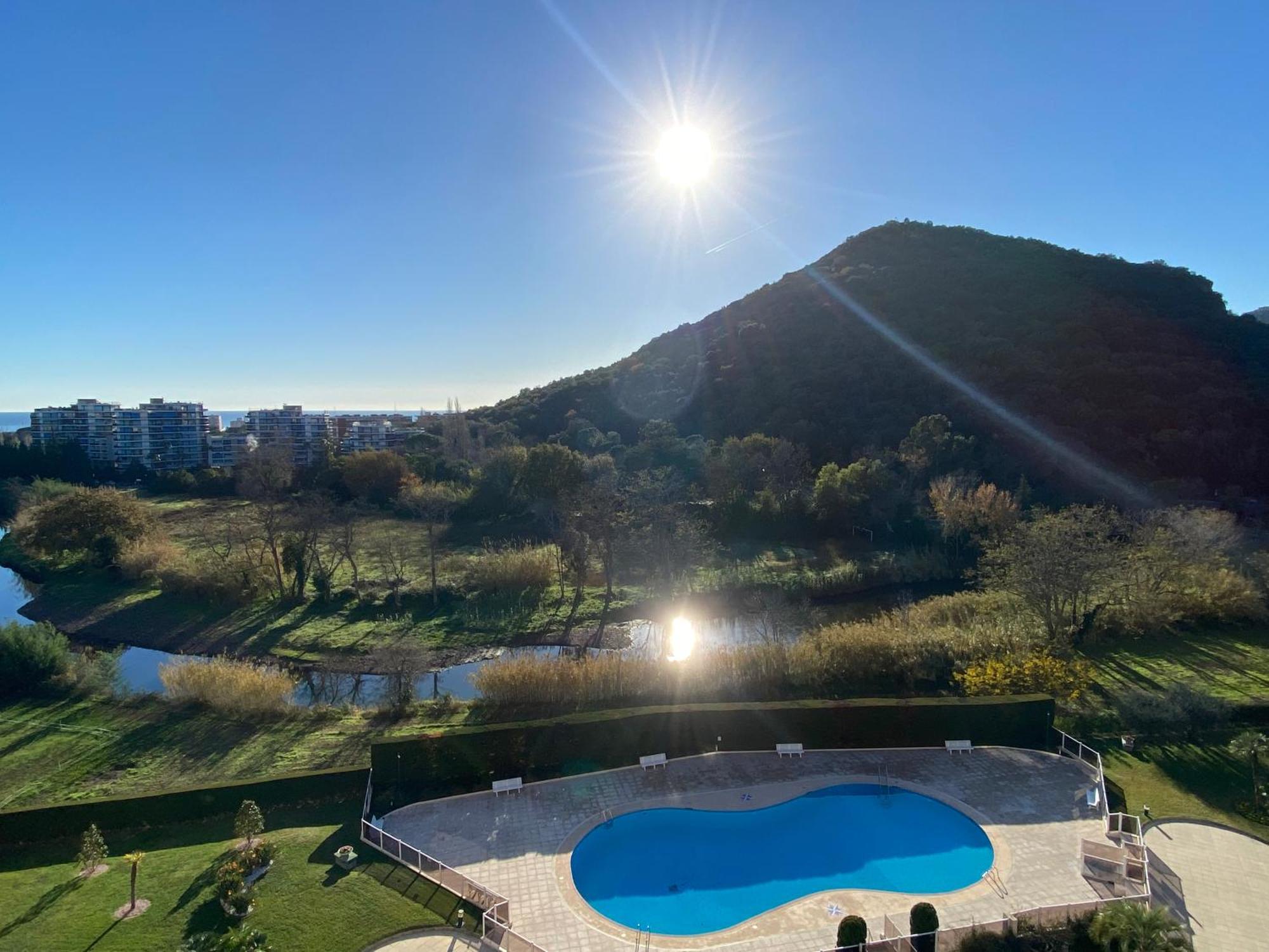 Appartement Luxe Vue Mer Et Collines Avec Piscine Mandelieu Buitenkant foto
