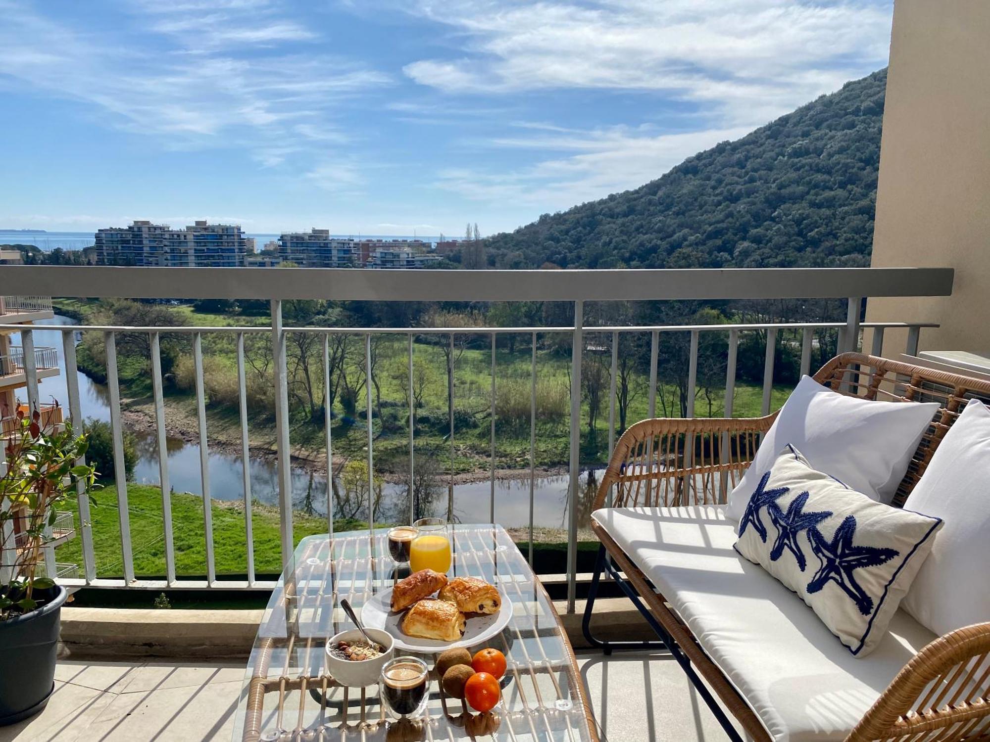 Appartement Luxe Vue Mer Et Collines Avec Piscine Mandelieu Buitenkant foto
